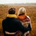 Love Bombing in Dating — Warning Signs U.S. Singles Should Know